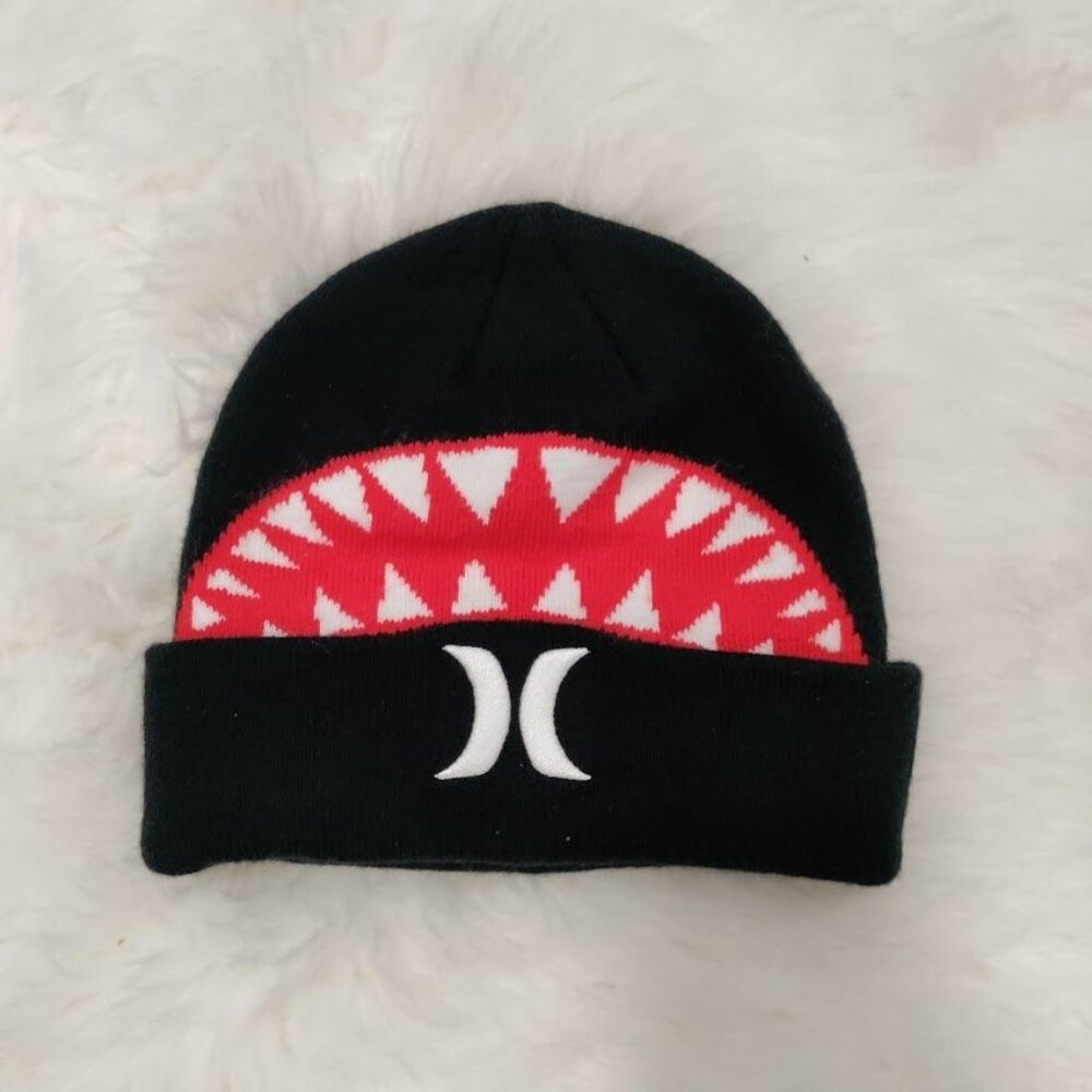 Hurley Youth Black Beanie With Red Sharkbite Design & Logo Acrylic Knit S